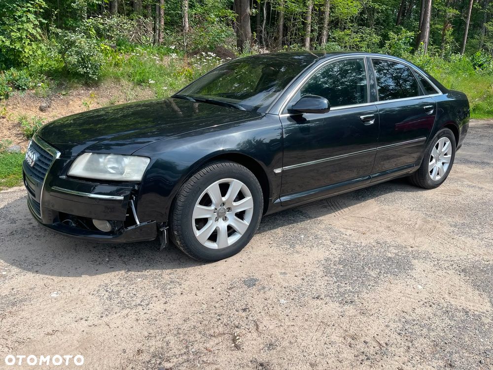 Audi A8 - 8
