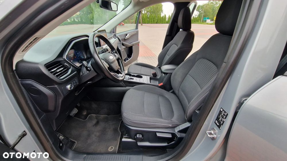 Ford Kuga 2.5 Duratec FHEV TITANIUM - 9