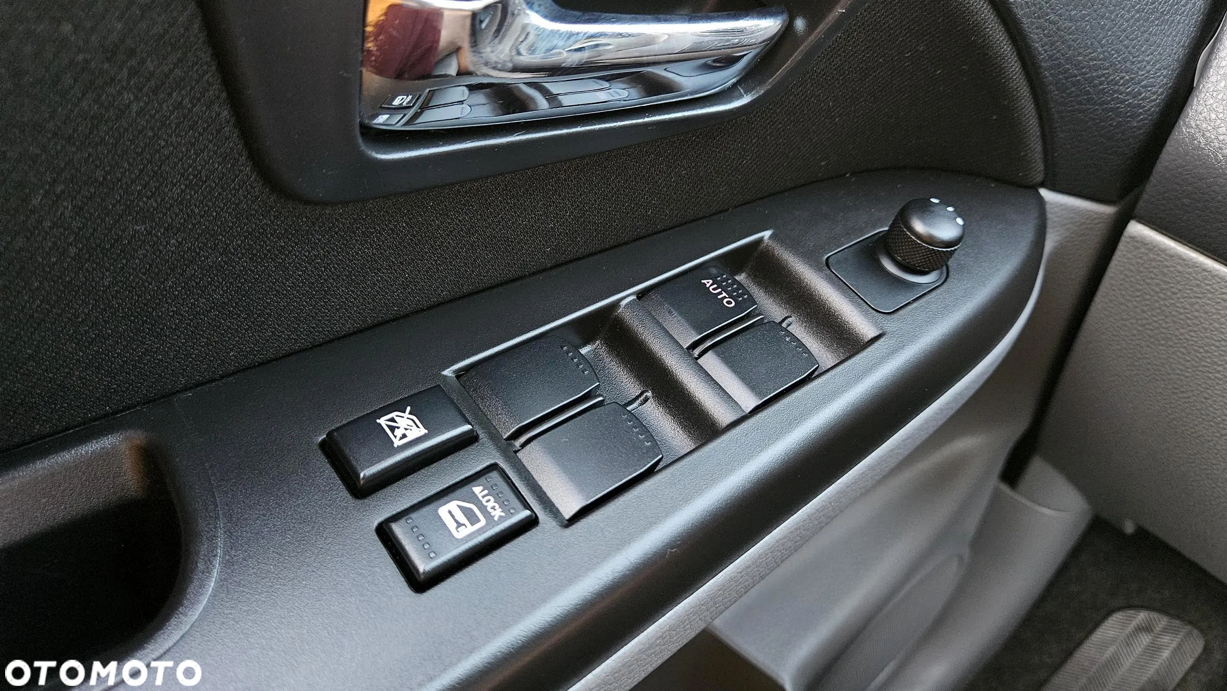 Suzuki SX4 1.6 Premium - 34