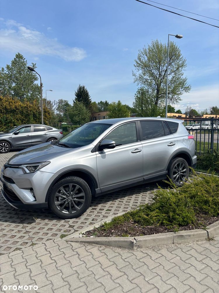 Toyota RAV4 - 4