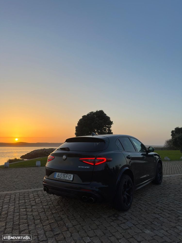 Alfa Romeo Stelvio 2.9 T Quadrifoglio Nring AT8 Q4 - 3