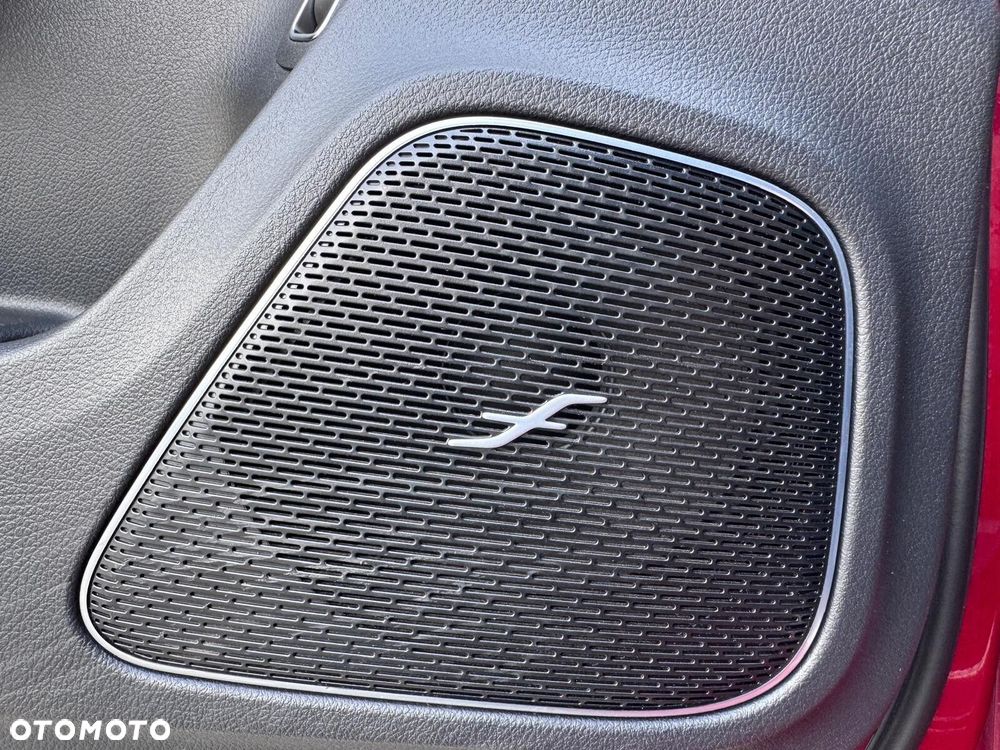 Mercedes-Benz CLA - 21