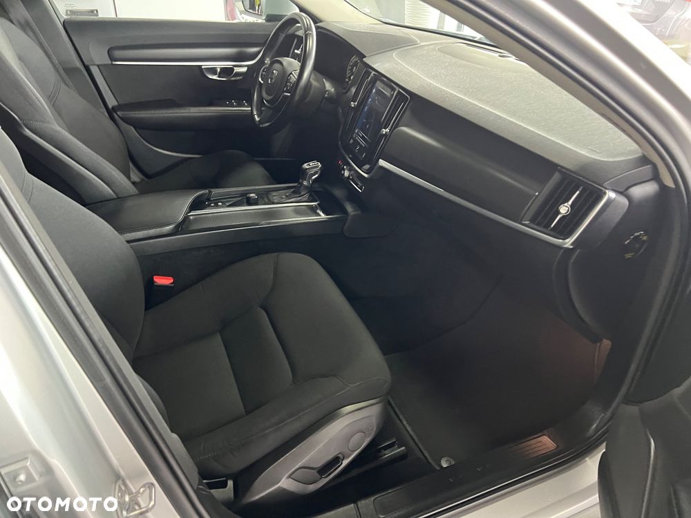 Volvo V90 - 33