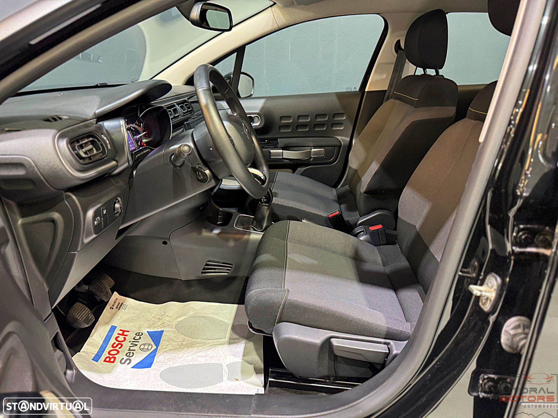 Citroën C3 1.2 PureTech Shine - 14