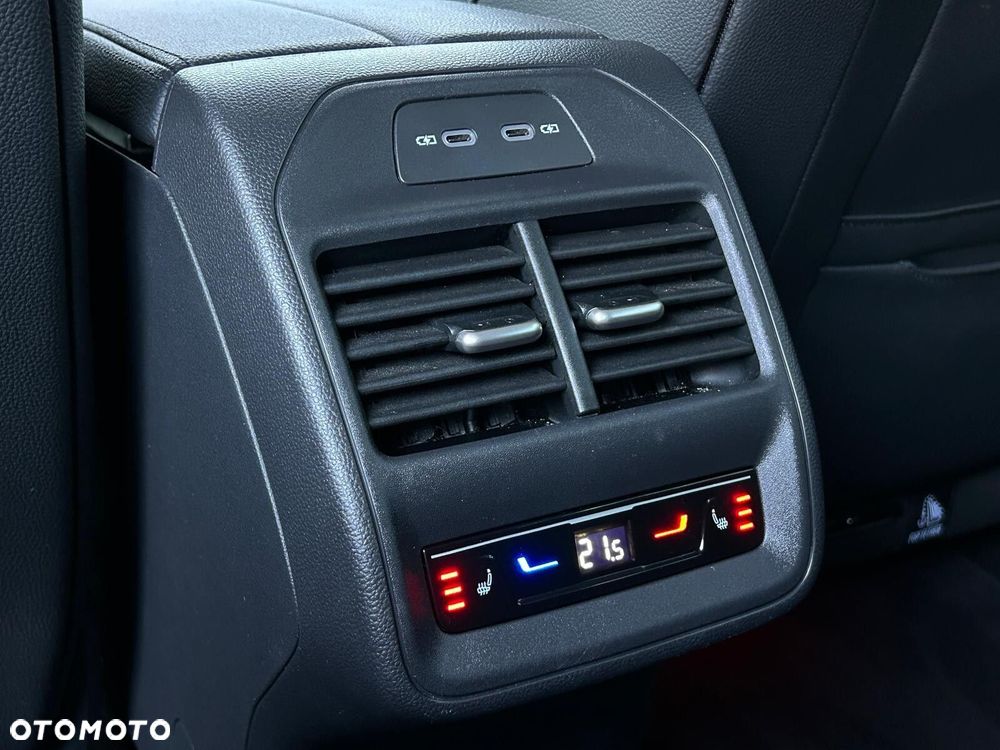 Skoda Superb 2.0 TDI SCR L&K DSG - 41