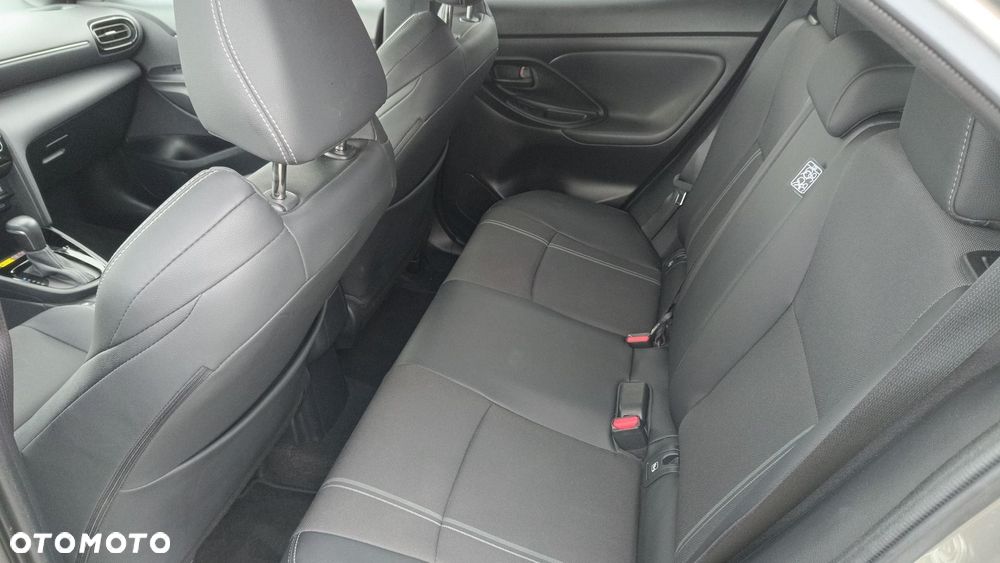 Toyota Yaris Cross - 13