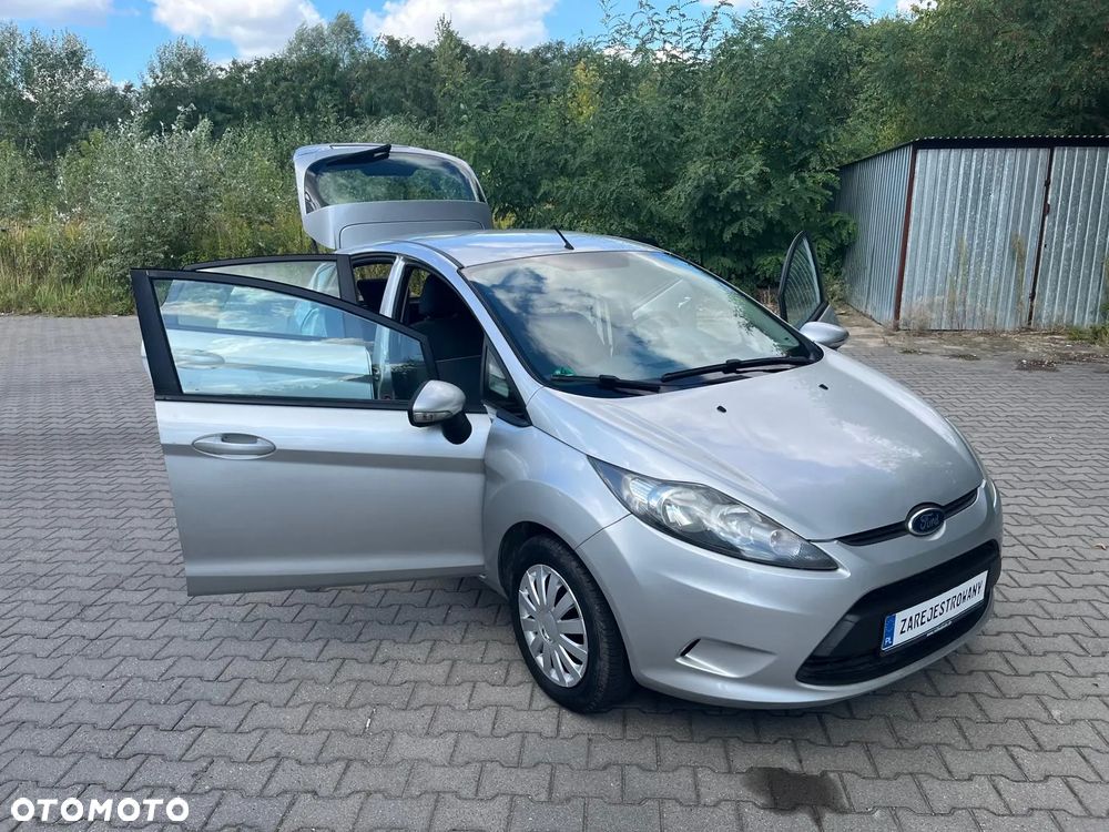 Ford Fiesta - 22