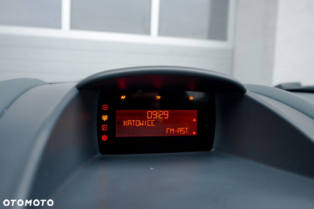 Ford Fiesta 1.4 Trend - 21