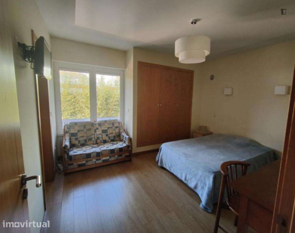 Quarto - localizado em Lisbon - Grande imagem: 2/14