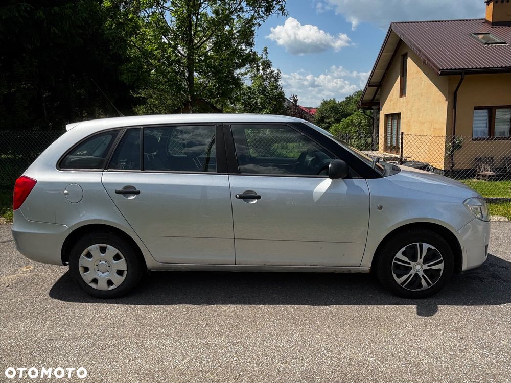 Skoda Fabia - 4
