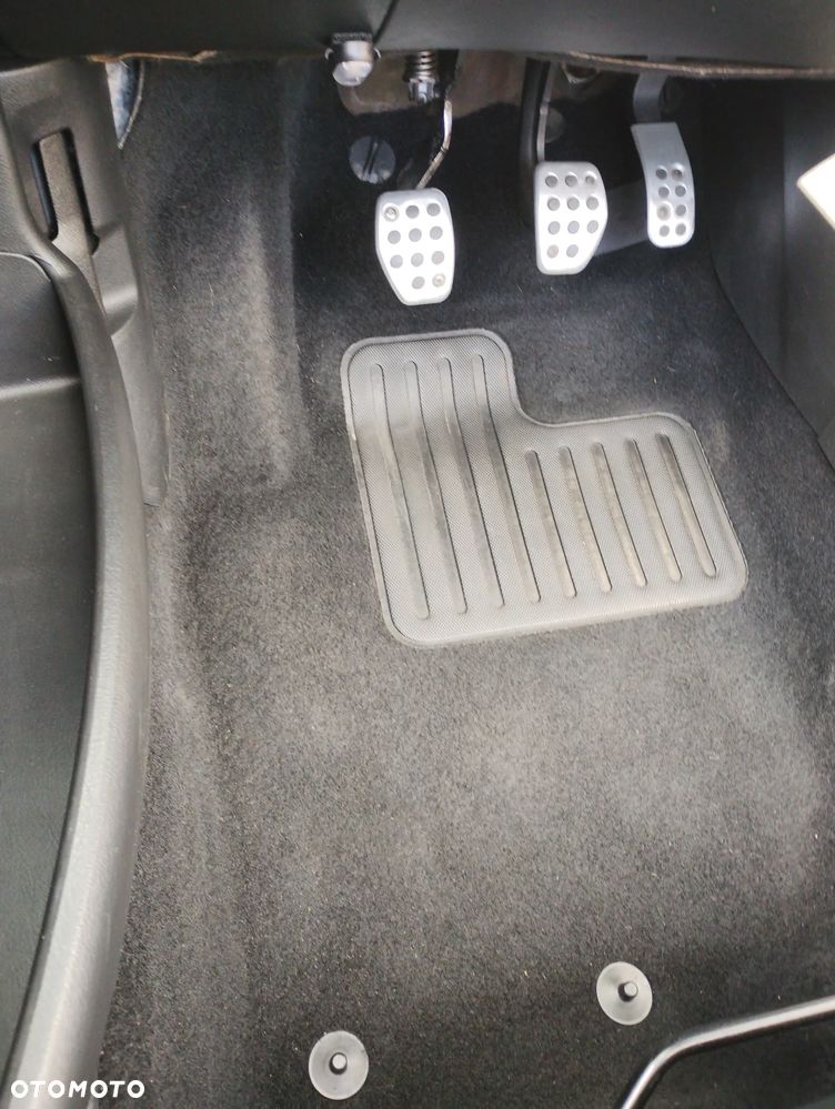 Peugeot 207 CC - 37