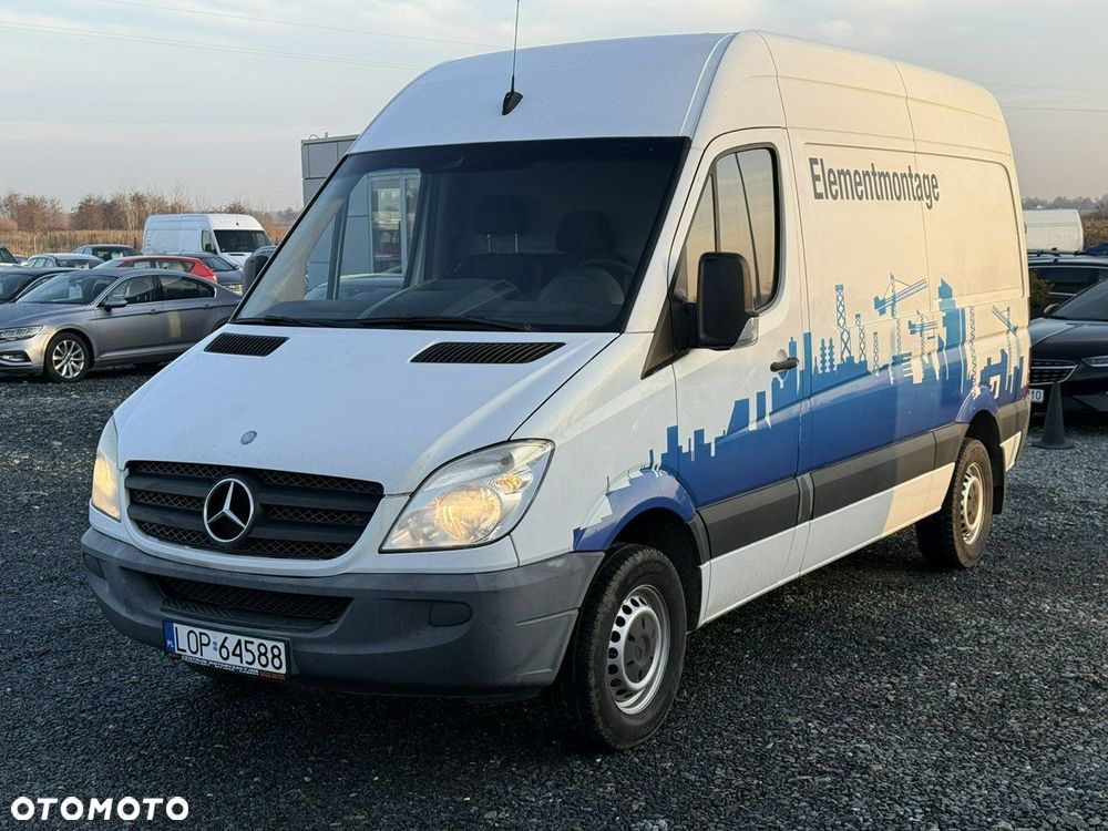 Mercedes-Benz Sprinter - 1