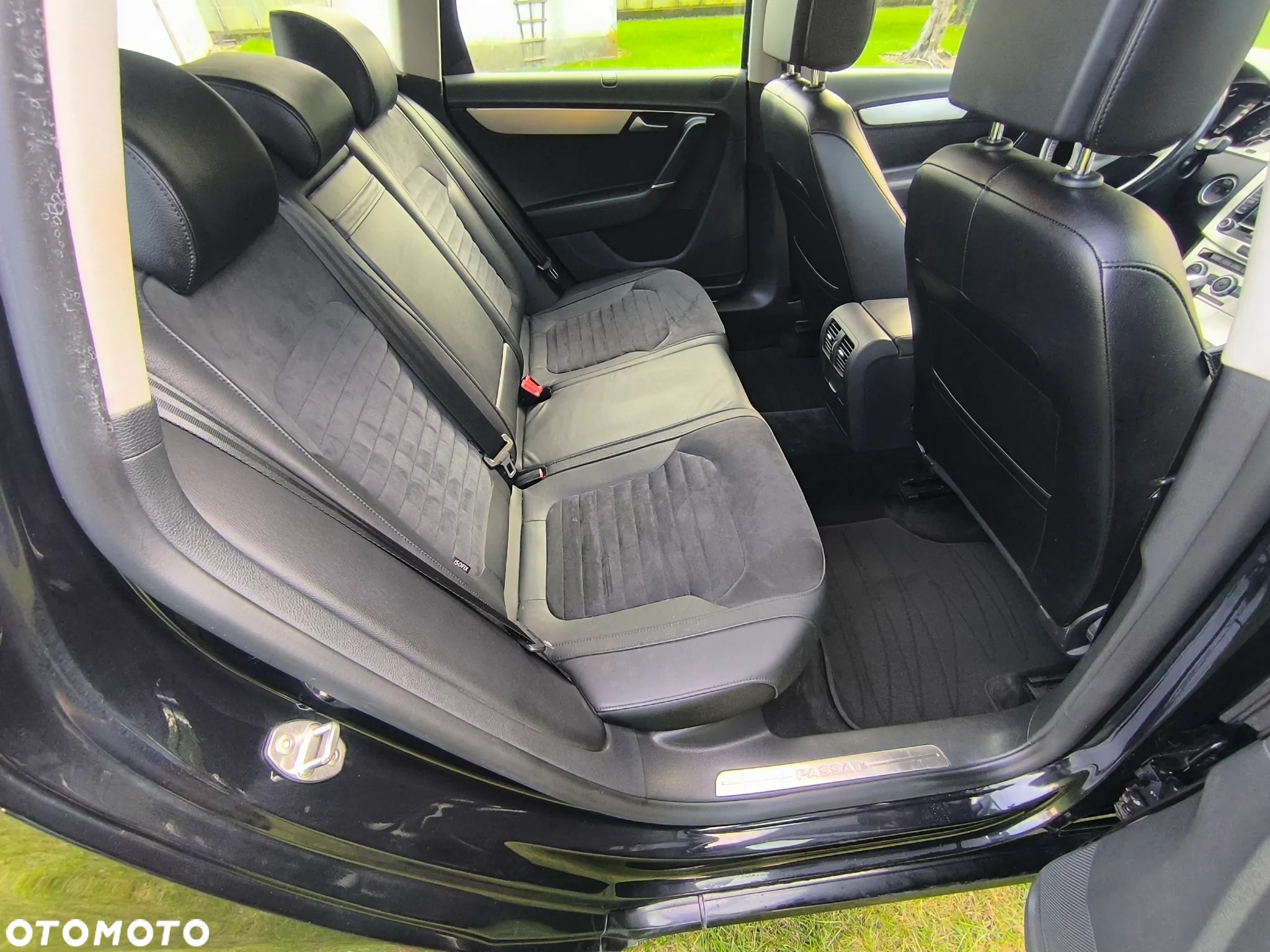 Volkswagen Passat 2.0 TDI Highline DSG - 17