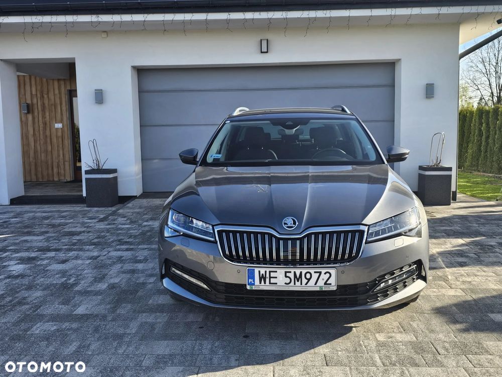 Skoda Superb 2.0 TDI SCR Ambition DSG - 2
