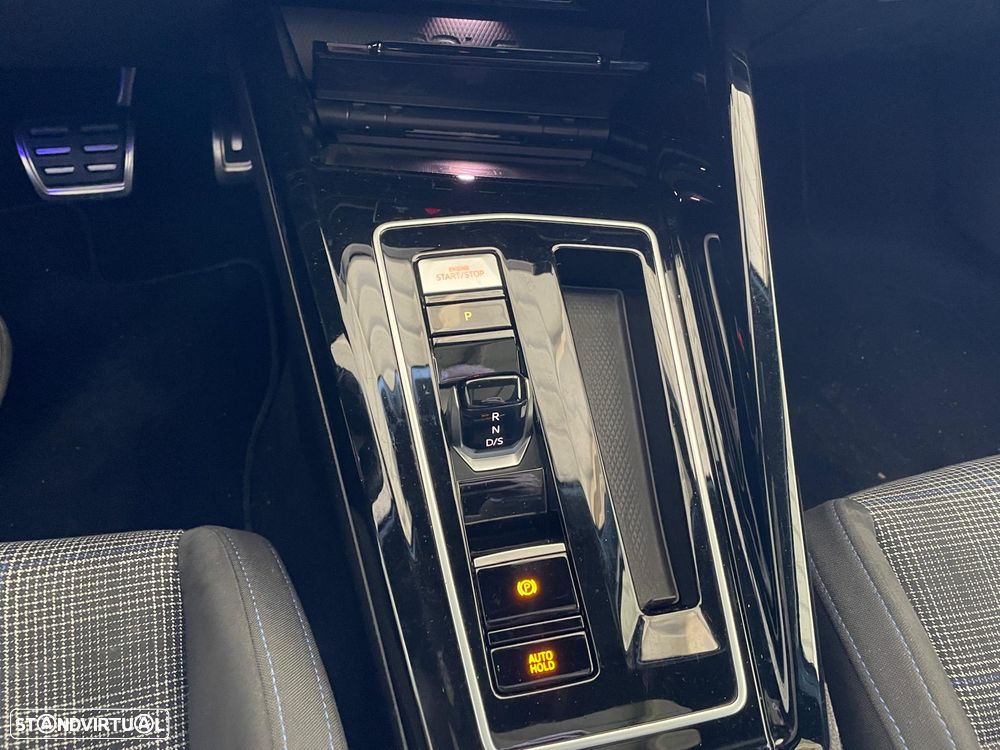 VW Golf 1.4 eHybrid OPF DSG GTE - 32