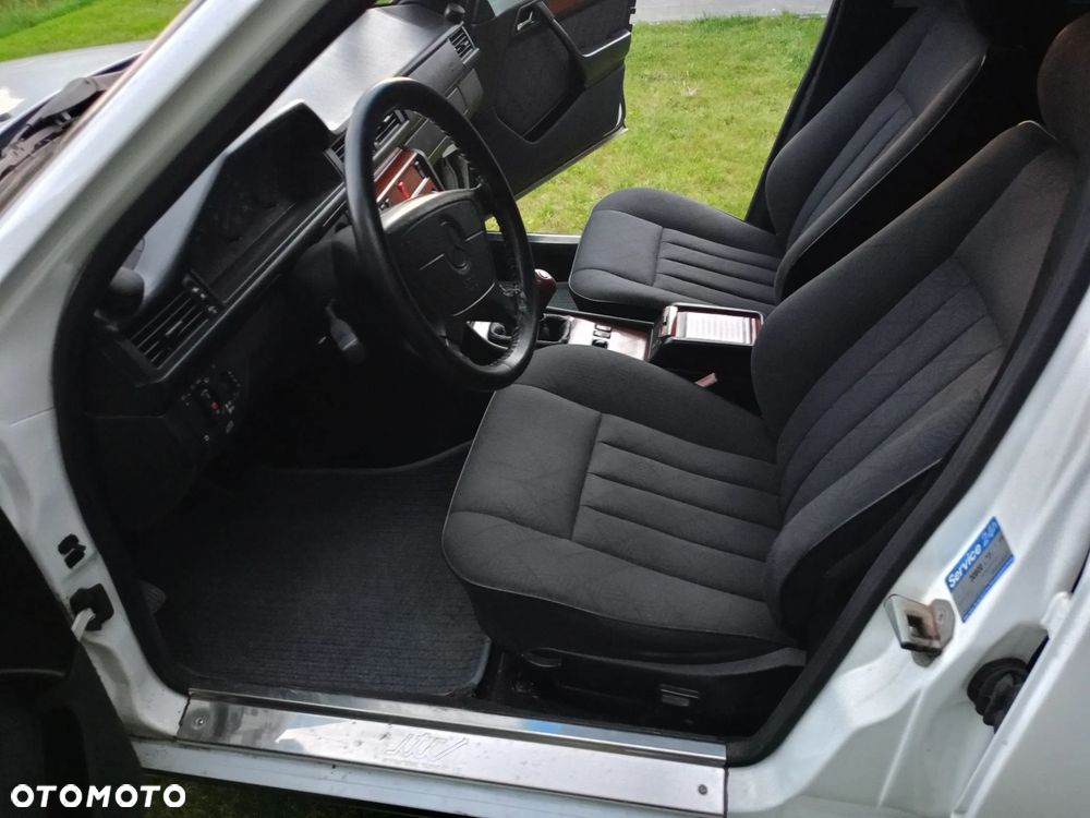 Mercedes-Benz W124 (1984-1993) - 10