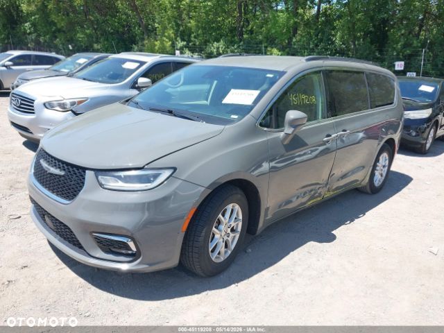 Chrysler Pacifica - 1