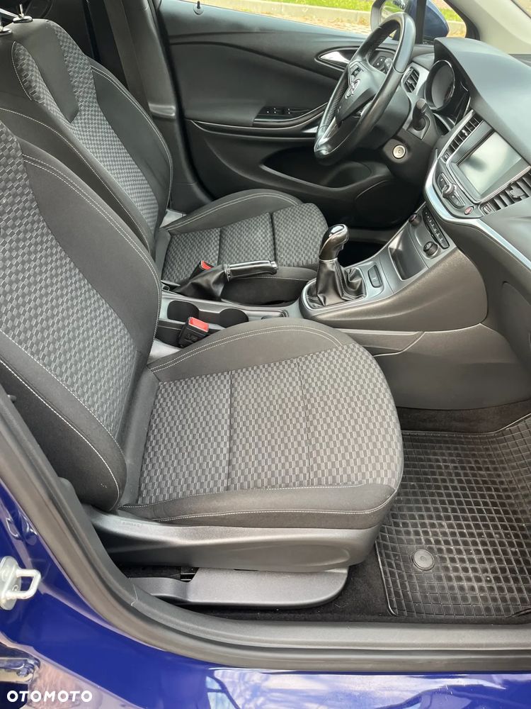 Opel Astra - 8