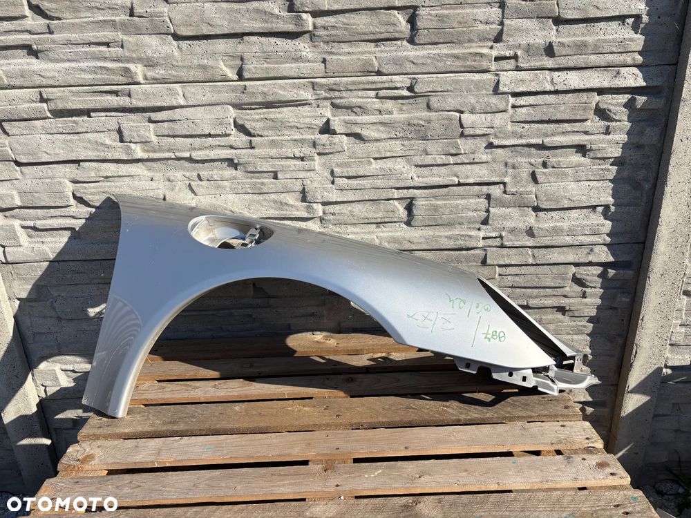 Porsche Carerra  911 997 Błotnik przedni prawy - 1