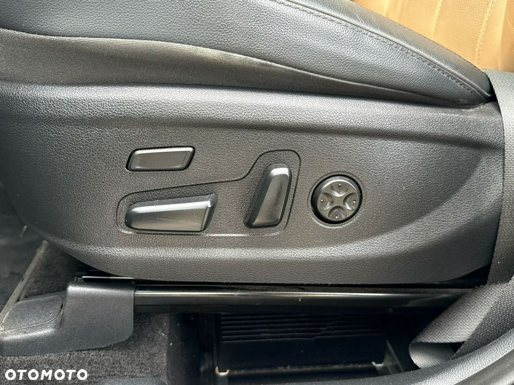 Hyundai Santa Fe - 15