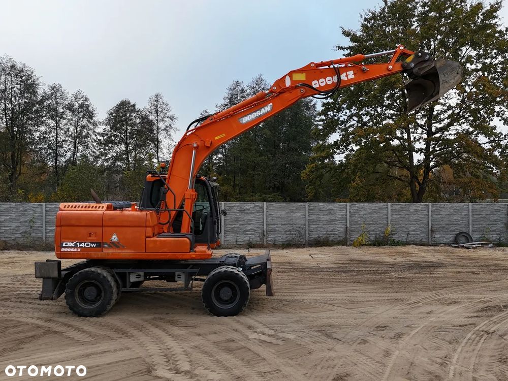 Doosan DX140W-3 - 24