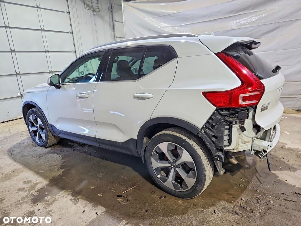 Volvo XC 40 B5 B AWD Ultimate Bright - 3