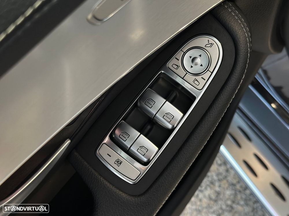 Mercedes-Benz GLC 300 de Coupe 4Matic 9G-TRONIC AMG Line - 13