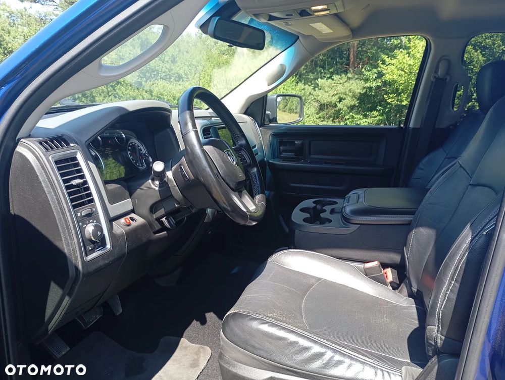 RAM 1500 Crew Cab Shortbed Bighorn - 15