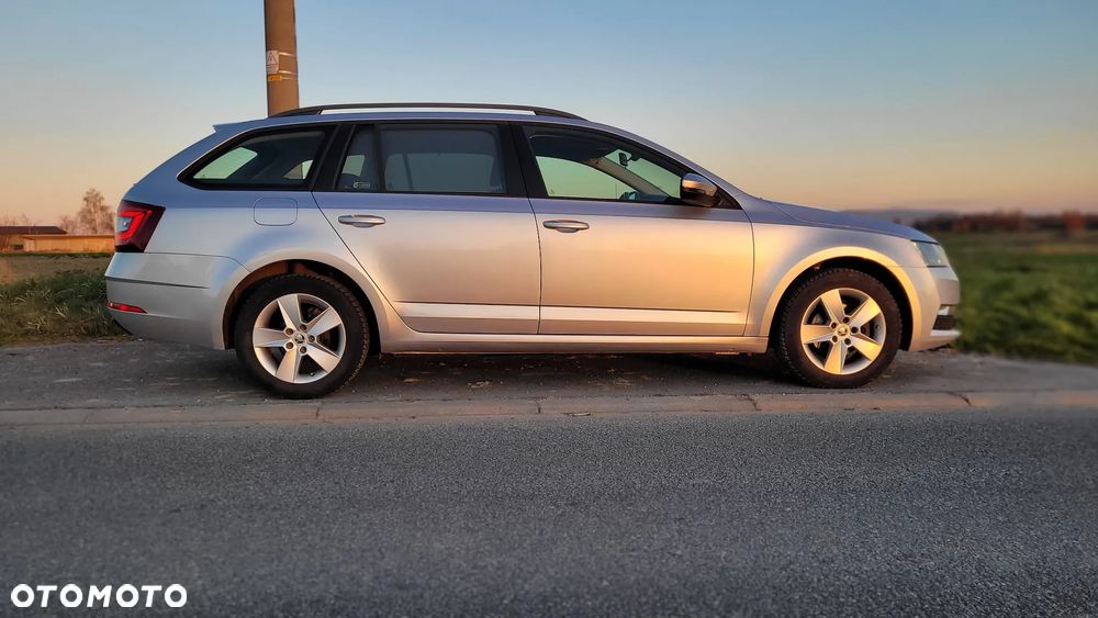 Skoda Octavia 1.6 TDI Ambition - 3
