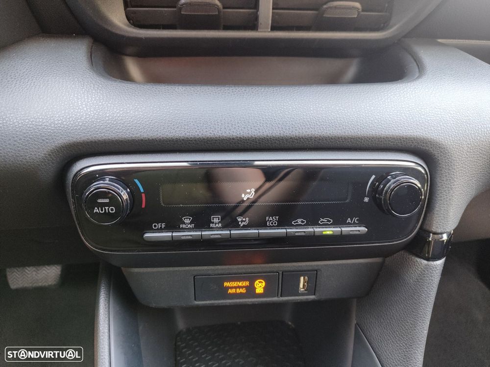 Toyota Yaris - 15