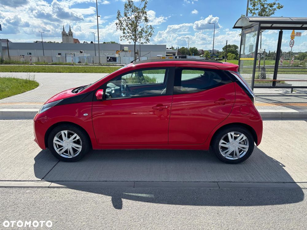 Toyota Aygo x-play - 6