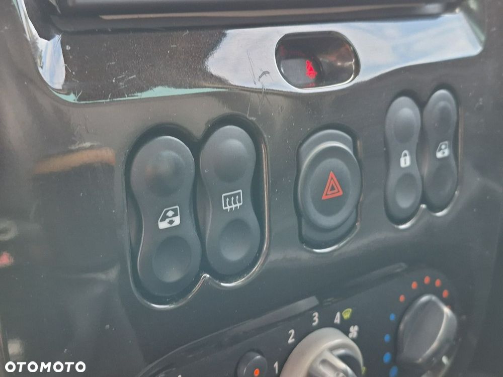 Dacia Duster 1.6 16V 105 4x2 Prestige - 16