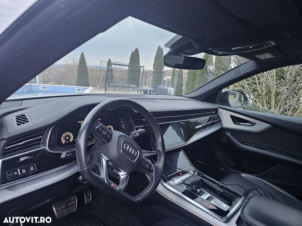Audi Q8 - 5