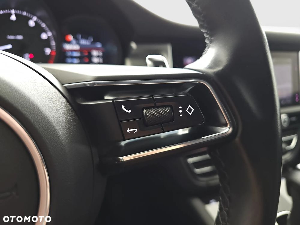 Porsche Macan Standard - 24