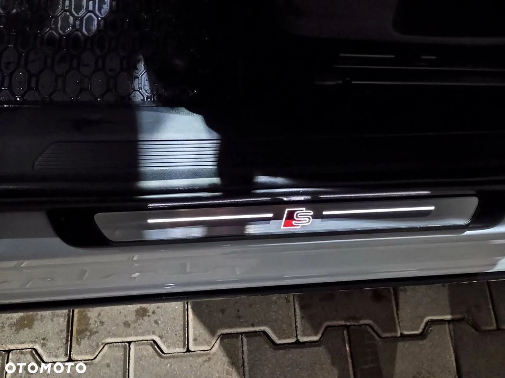 Audi Q4 Sportback e-tron - 12