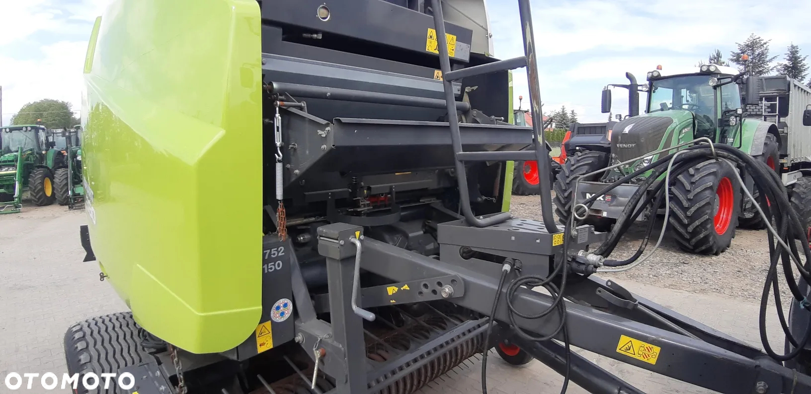 Claas Variant 380 - 12