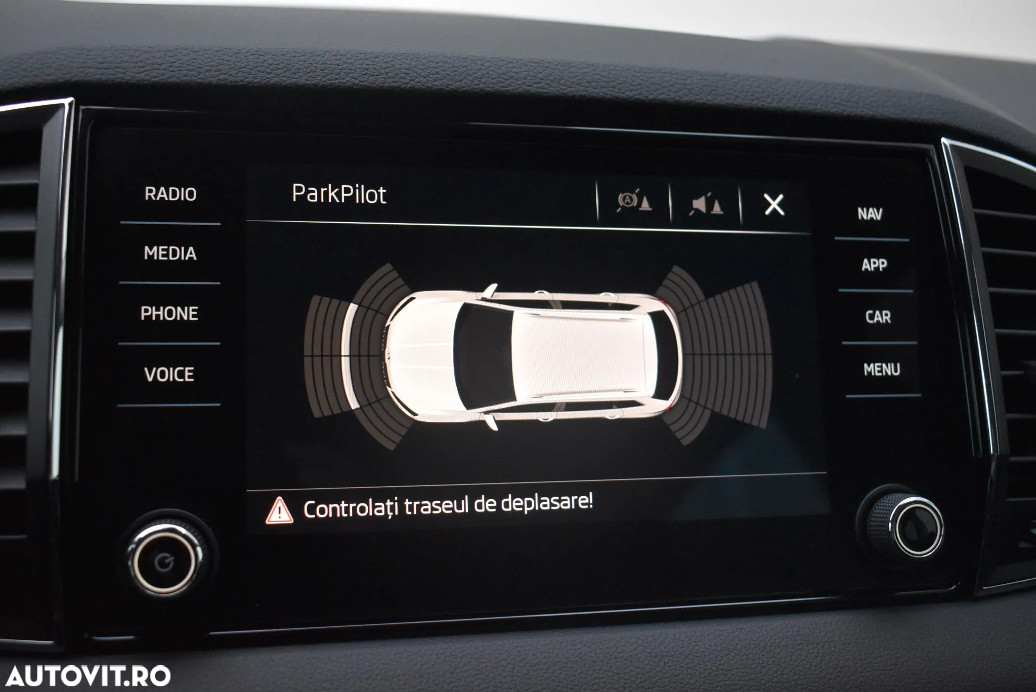 Skoda Karoq 2.0 TDI 4X4 DSG Sportline - 20