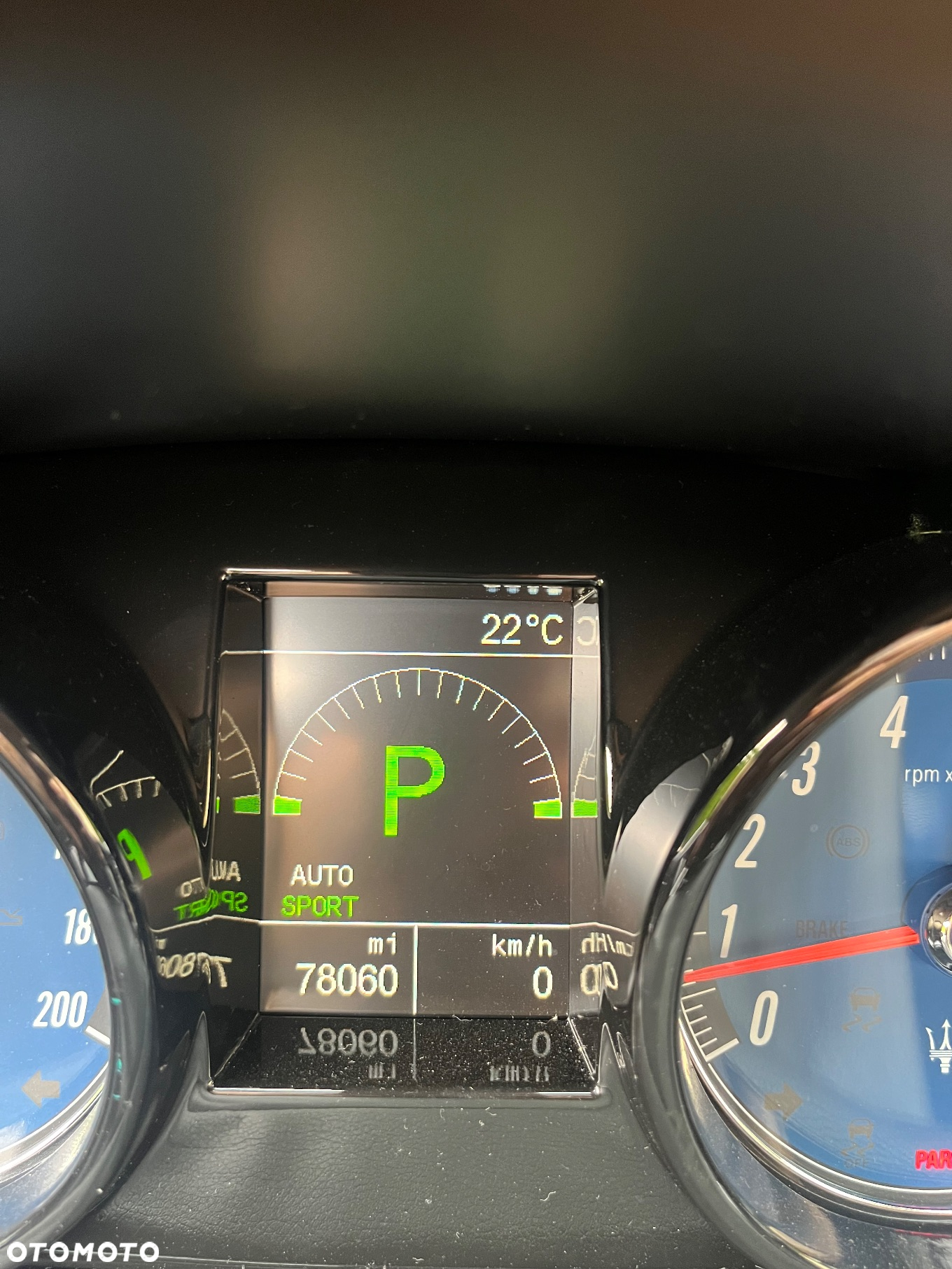 Maserati GranTurismo S Automat - 12