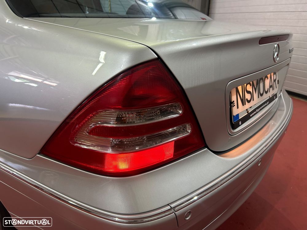 Mercedes-Benz C 180 K Avantgarde Aut. - 23