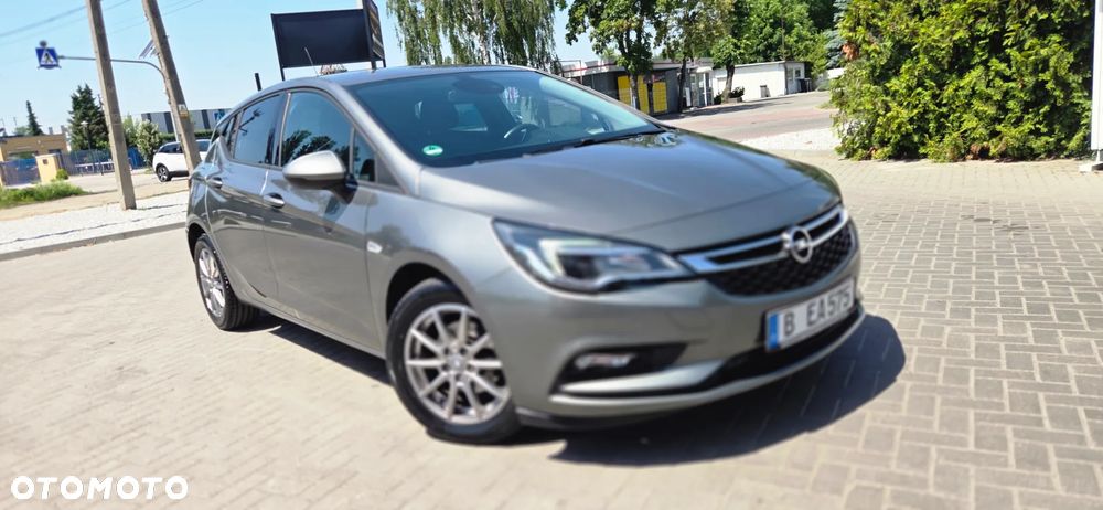 Opel Astra 1.4 Turbo Innovation - 4