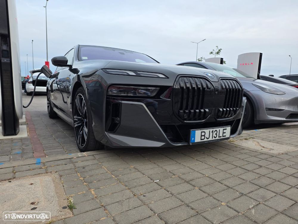 BMW i7 xDrive60 Pack Desportivo M Pro - 25