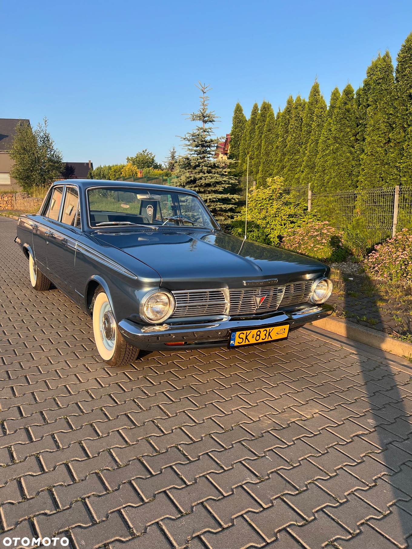 Plymouth Valiant - 4