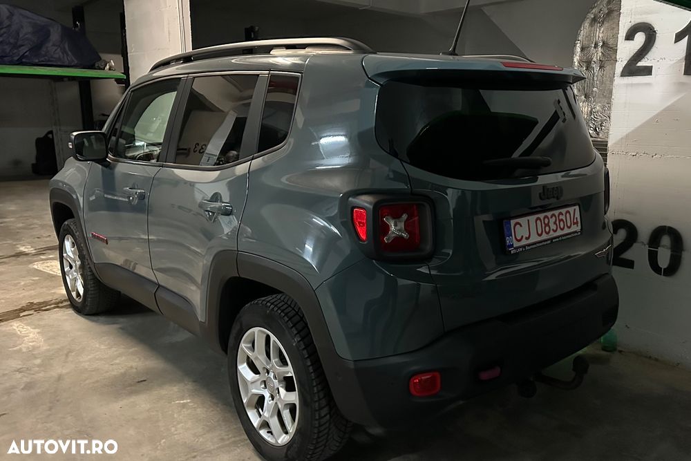 Jeep Renegade 2.0 M-Jet 4x4 AT Trailhawk - 4