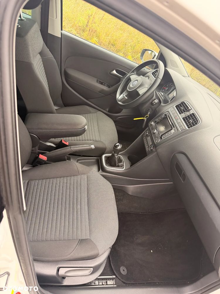 Volkswagen Polo - 9