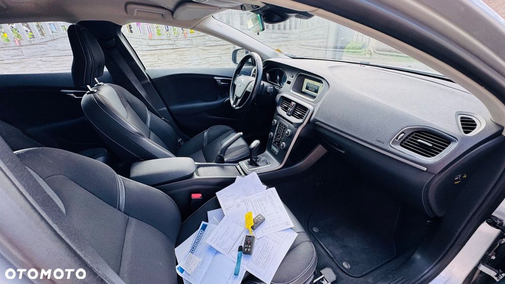 Volvo V40 D4 Inscription - 34