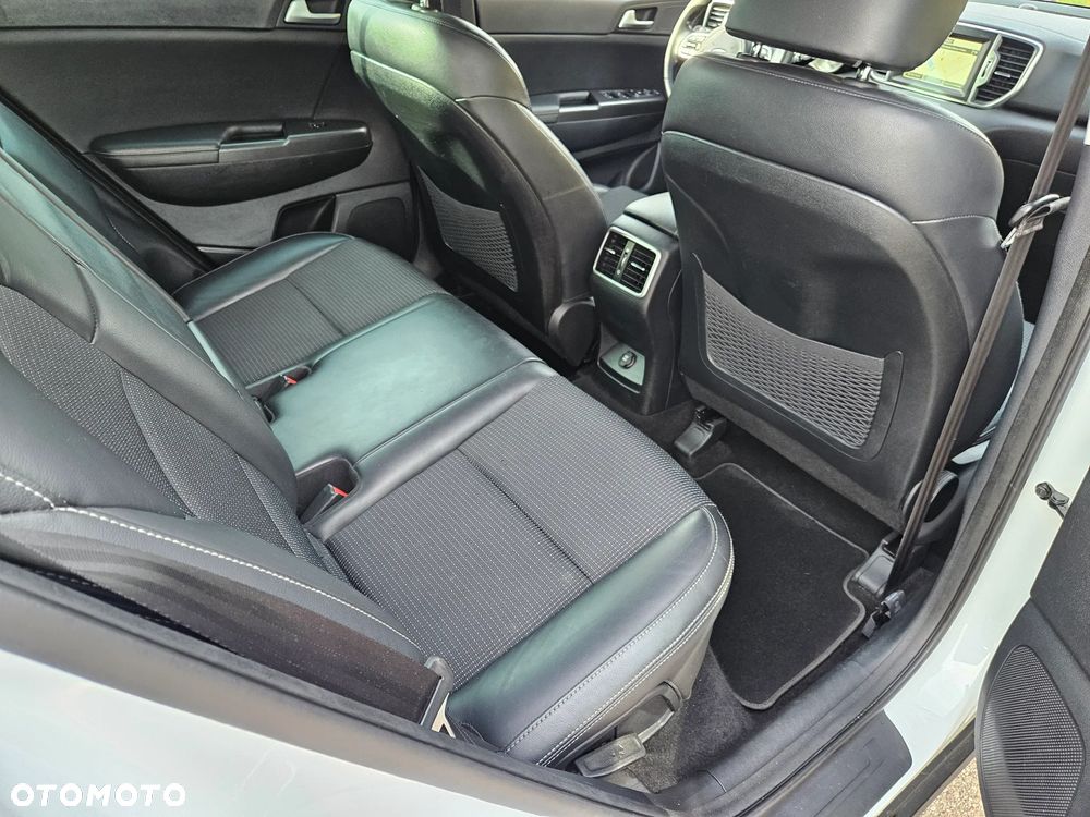 Kia Sportage - 16