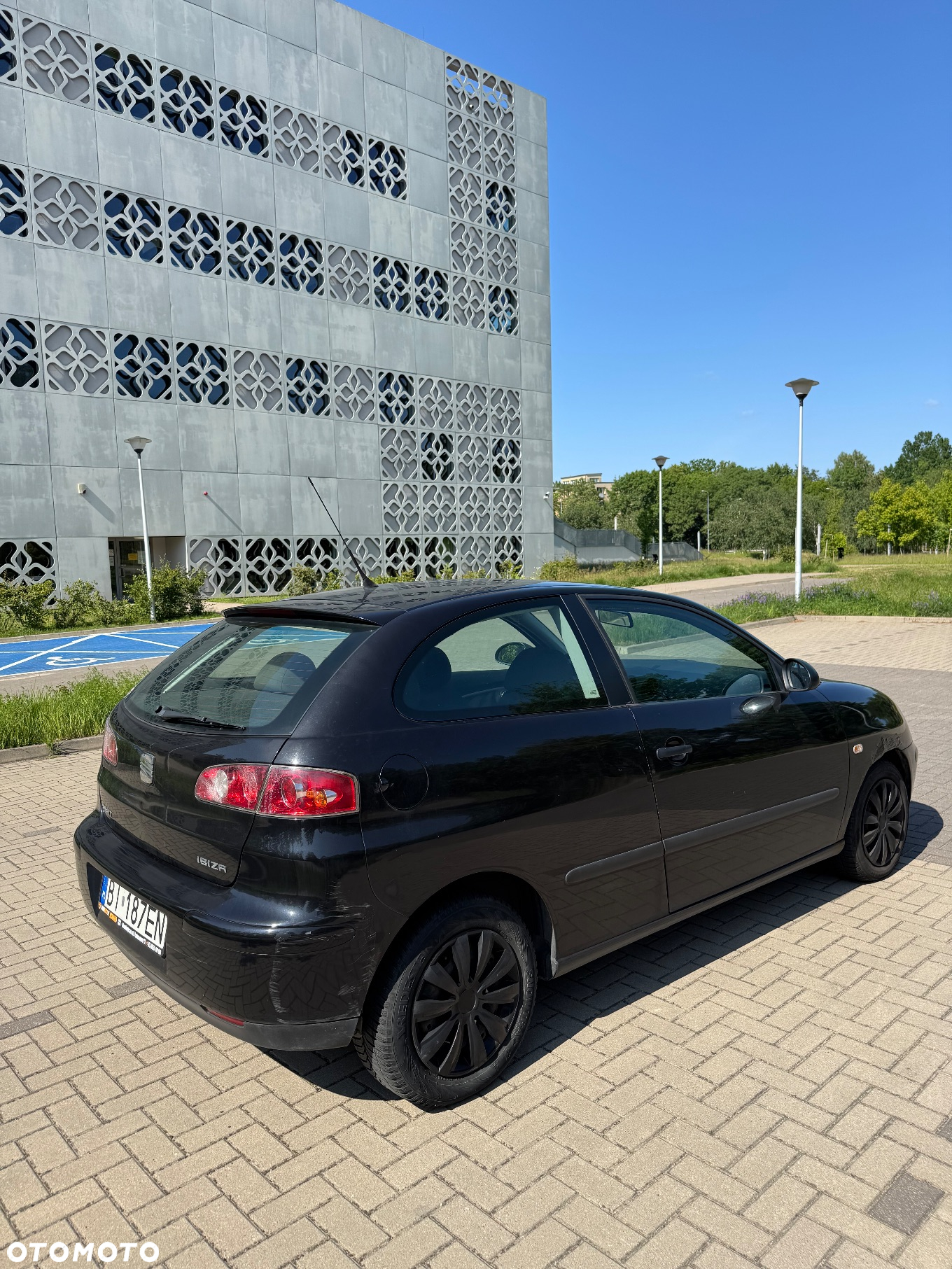 Seat Ibiza 1.2 12V Amaro - 2
