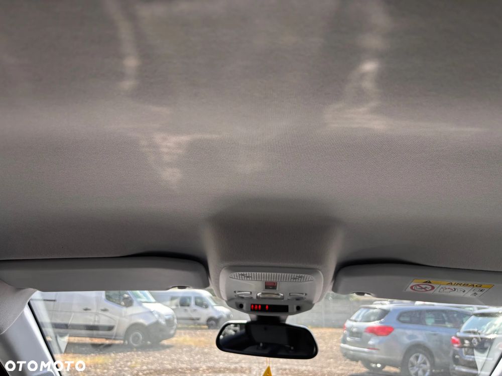 Peugeot 208 PureTech 100 Allure - 26