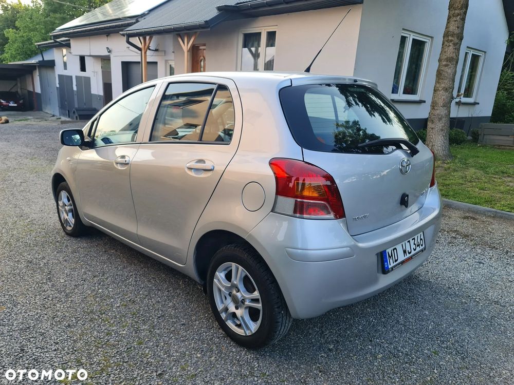Toyota Yaris - 5