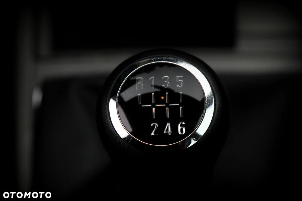 Opel Astra 1.9 CDTI - 21